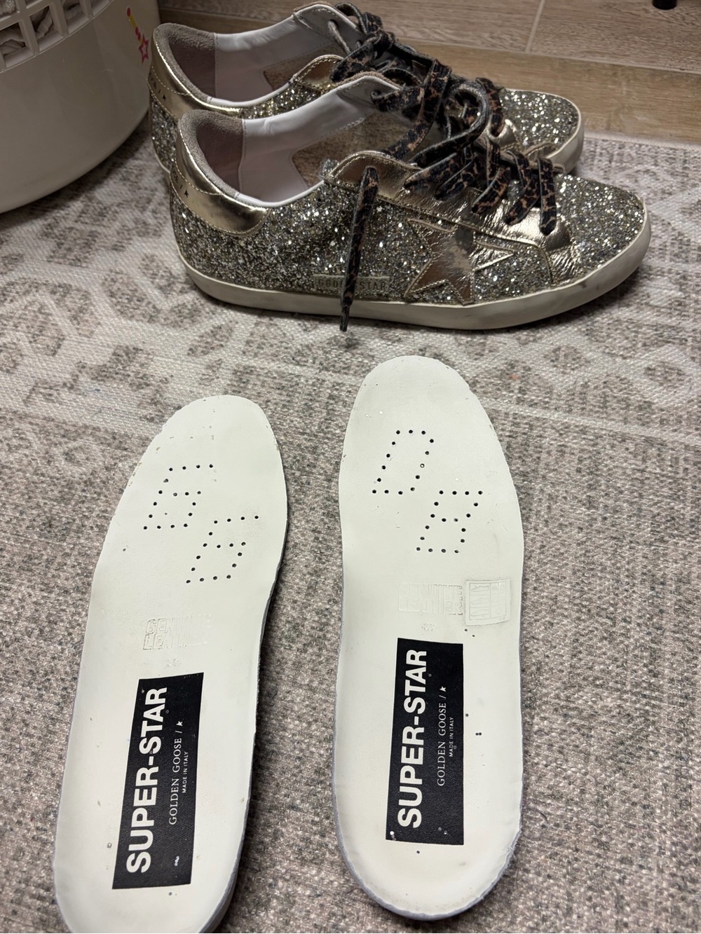 Golden Goose Platinum Glitter Super-Star with Gold Star - Picture 6 of 9